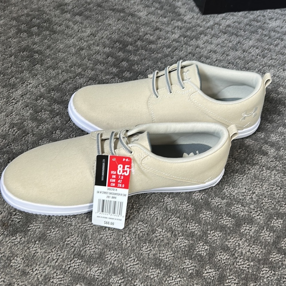 NWT Under Armour men’s shoes